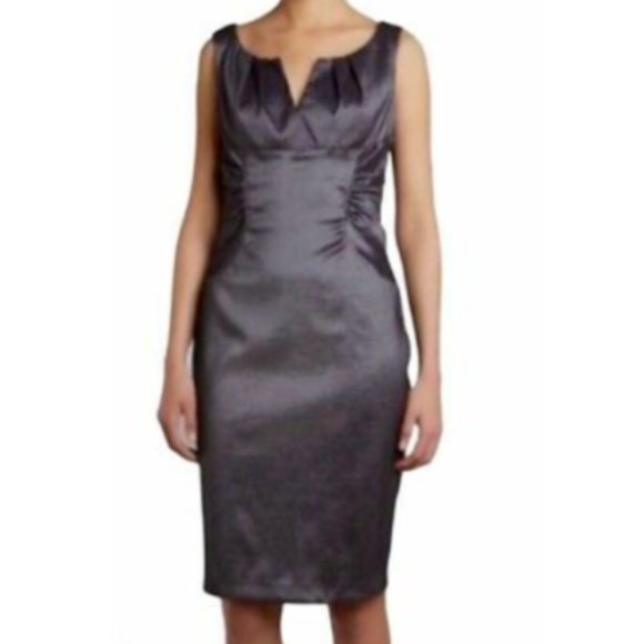 Adrianna Papell Dresses & Skirts - Adrianna Papell Women's Ruched Side Beaded Black Cocktail Sheath Dress Size 8